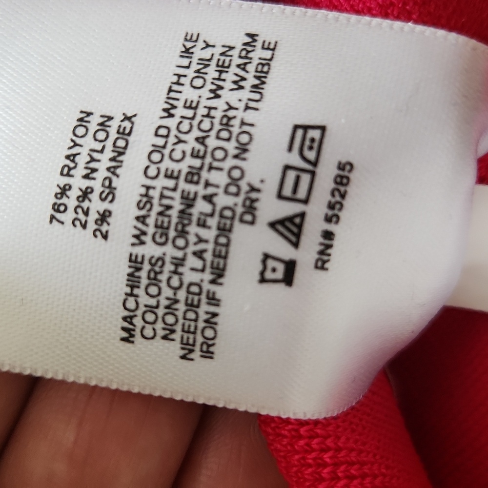 Express Body Contour Top - Picture 6 of 8